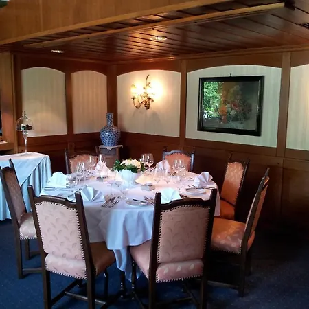Hotel Schweizerhaus 3*